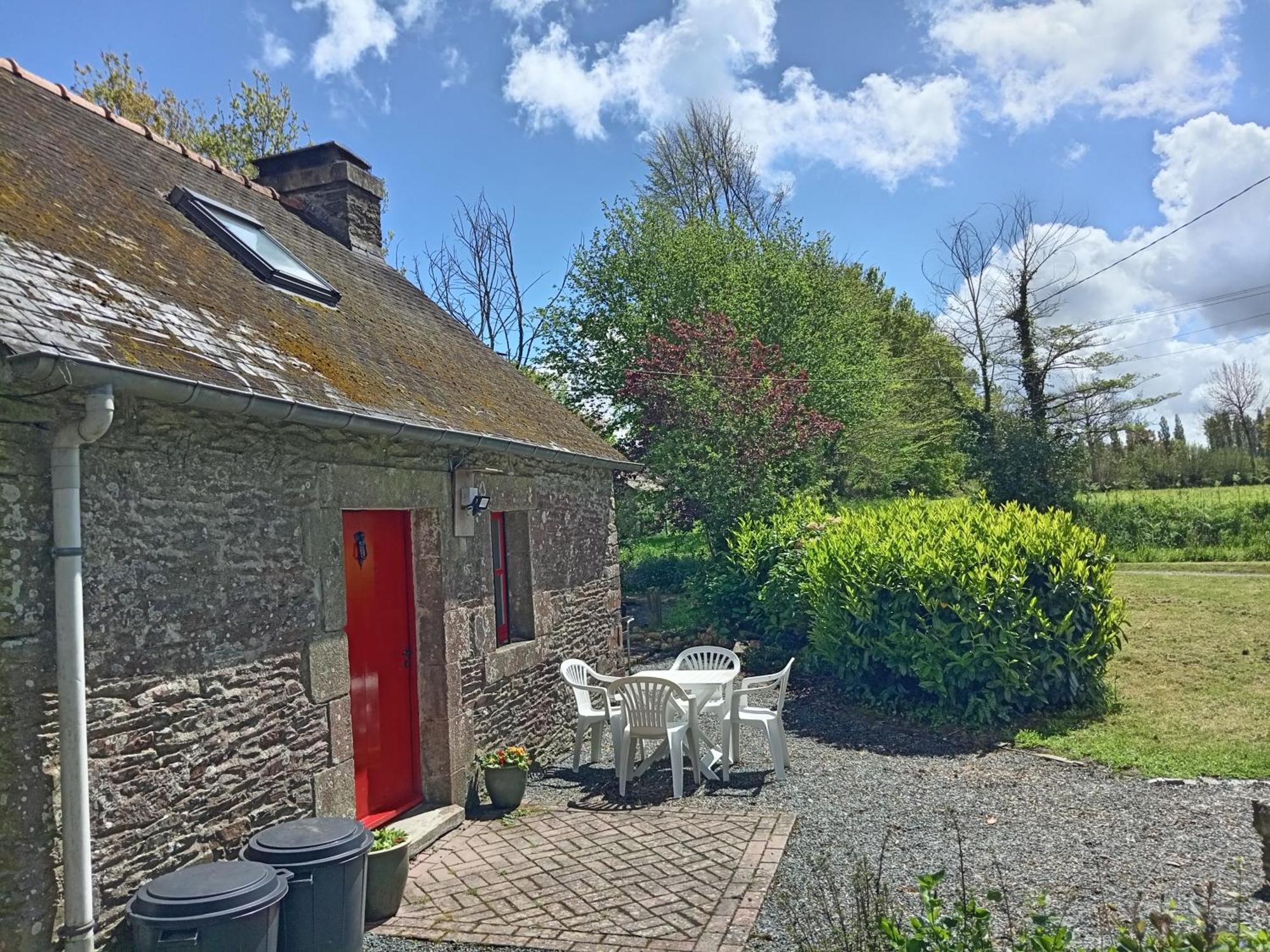 Character Breton Cottage Carhaix-Plouguer Extérieur photo