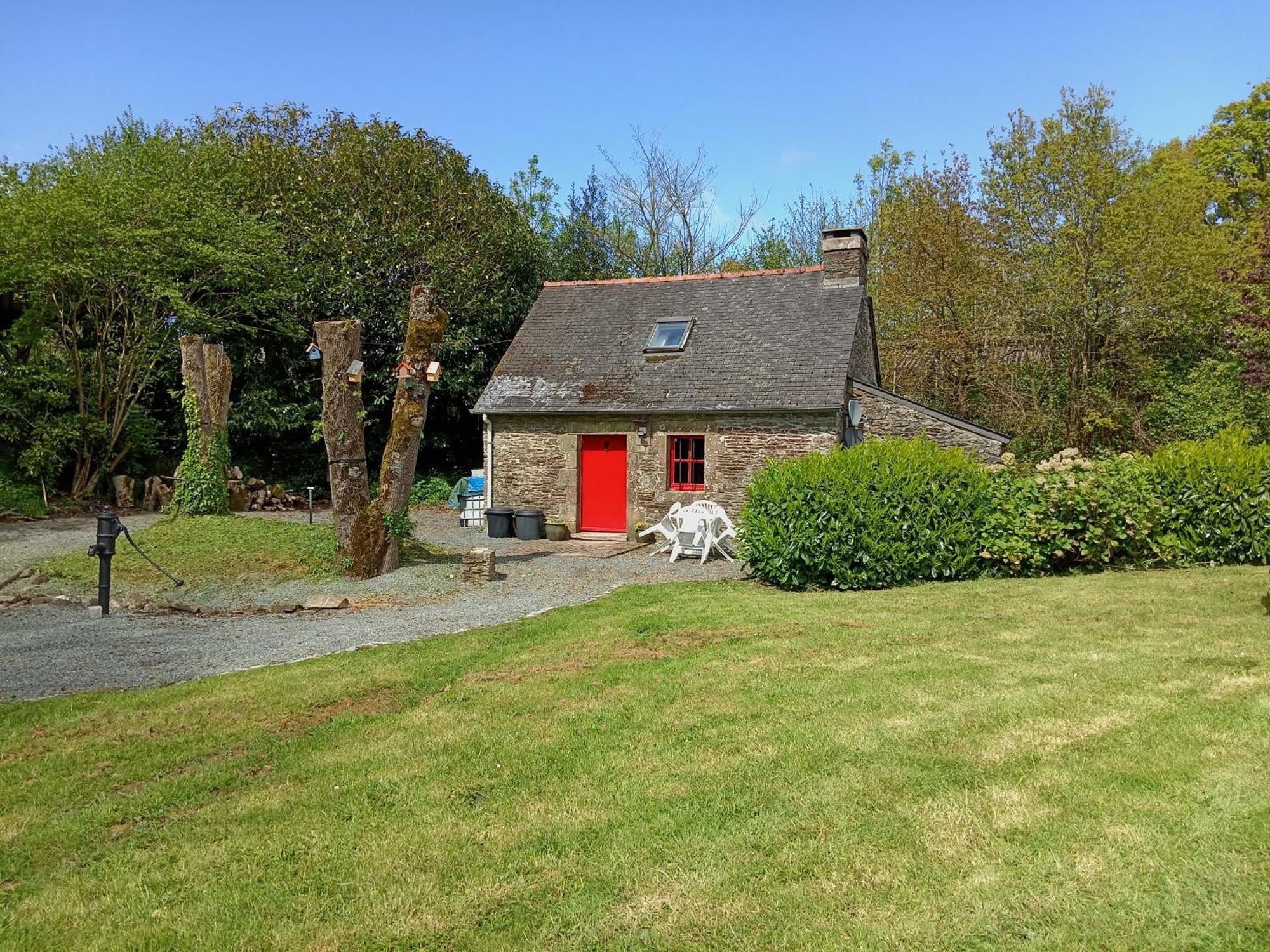 Character Breton Cottage Carhaix-Plouguer Extérieur photo